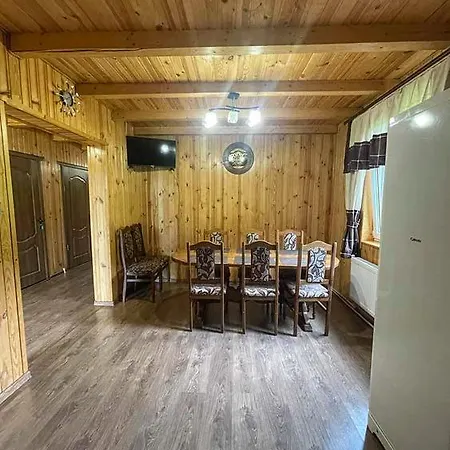 перлина гір Apartman *